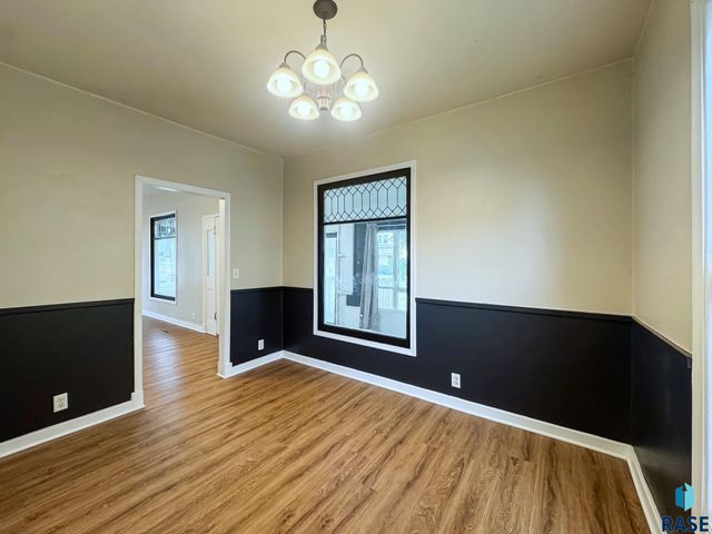 1324 E 6th St Street, Sioux Falls, SD 57103