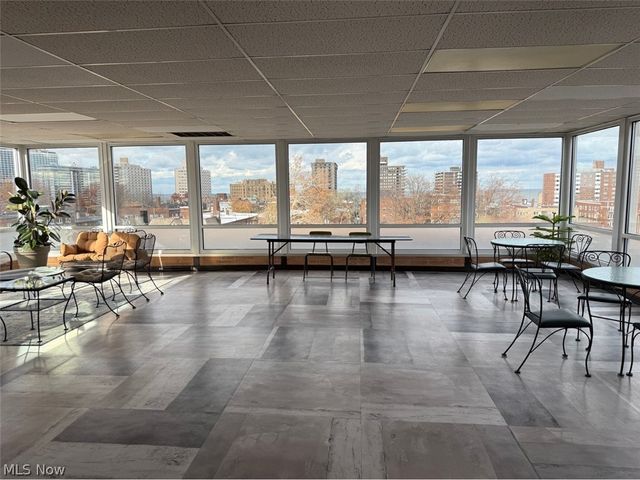 12029 Clifton Boulevard 301, Lakewood, OH 44107