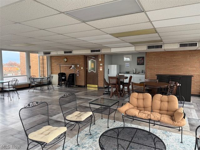 12029 Clifton Boulevard 301, Lakewood, OH 44107