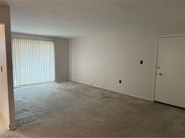 12029 Clifton Boulevard 301, Lakewood, OH 44107