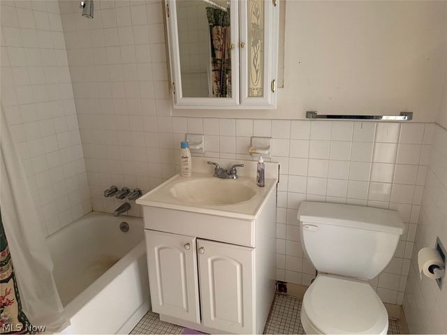 12029 Clifton Boulevard 301, Lakewood, OH 44107