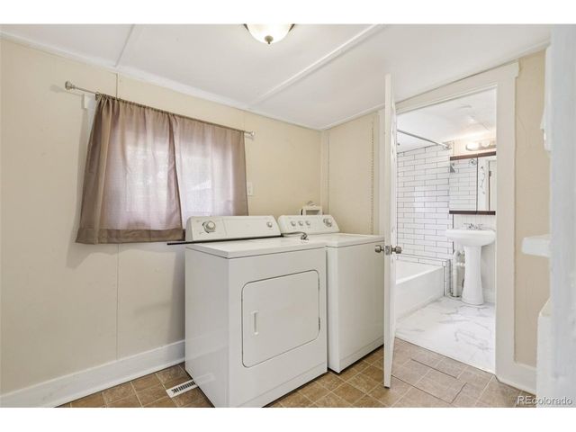 1340 Iola St, Aurora, CO 80010