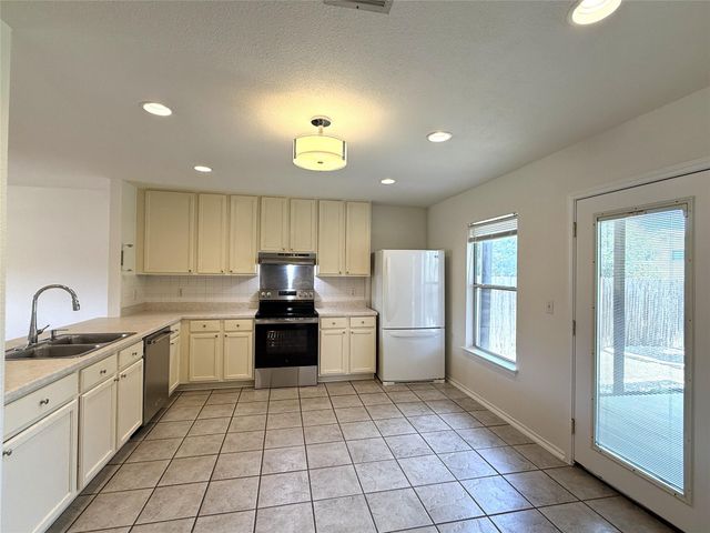 10509 Marshitahs WAY, Austin, TX 78748