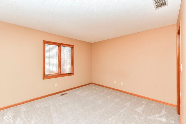 12112 Pearl Bay Ridge, Indianapolis, IN 46236