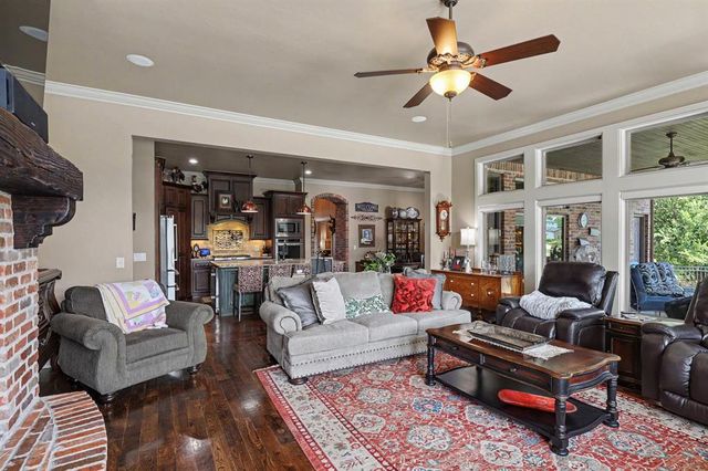 9300 NW 97th Circle, Yukon, OK 73099