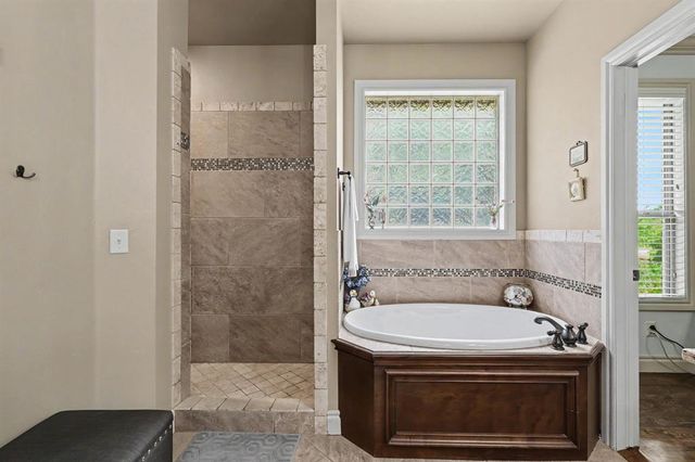 9300 NW 97th Circle, Yukon, OK 73099