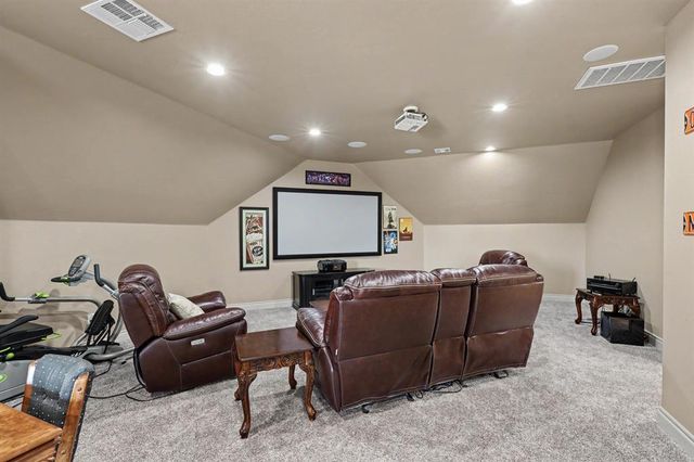 9300 NW 97th Circle, Yukon, OK 73099