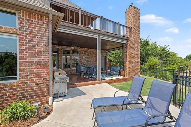 9300 NW 97th Circle, Yukon, OK 73099