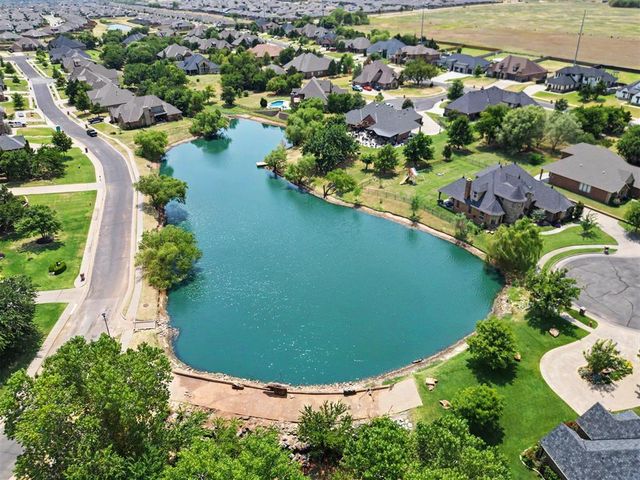9300 NW 97th Circle, Yukon, OK 73099