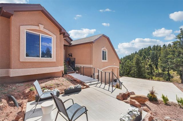 13084 Deer Ridge Way, Larkspur, CO 80118