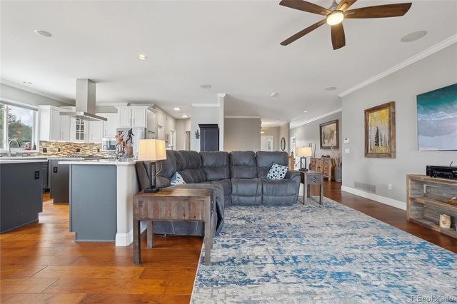 13084 Deer Ridge Way, Larkspur, CO 80118