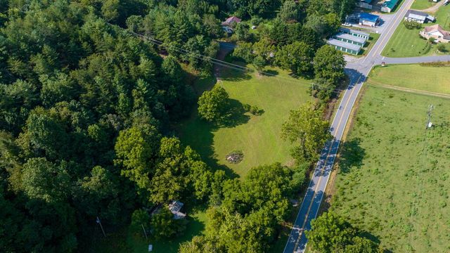 45 Green Cove Road, Brasstown, NC 28902