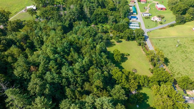 45 Green Cove Road, Brasstown, NC 28902