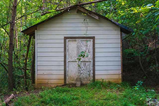 45 Green Cove Road, Brasstown, NC 28902