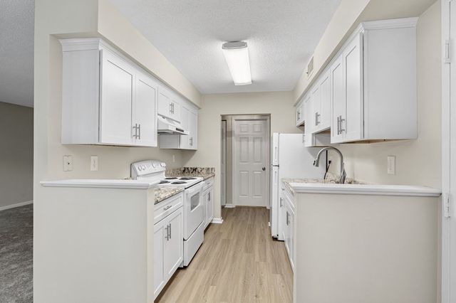 6 Beals Cove B, Hingham, MA 02043