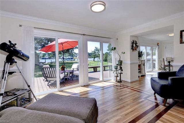 116 Buckingham DR, Yorktown, VA 23692