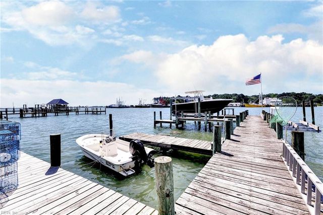 116 Buckingham DR, Yorktown, VA 23692