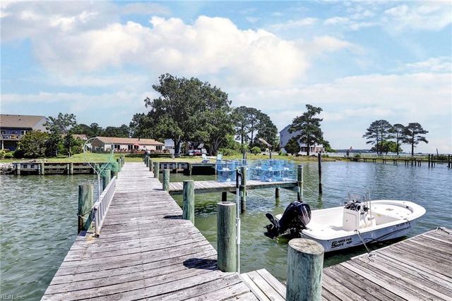 116 Buckingham DR, Yorktown, VA 23692