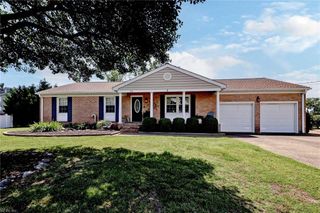 116 Buckingham DR, Yorktown, VA 23692