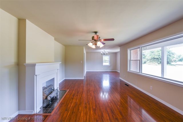 2317 West State Highway 10 Drive, Booneville, AR 72927