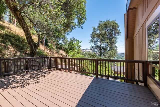 50 Palomino Cir, Novato, CA 94947
