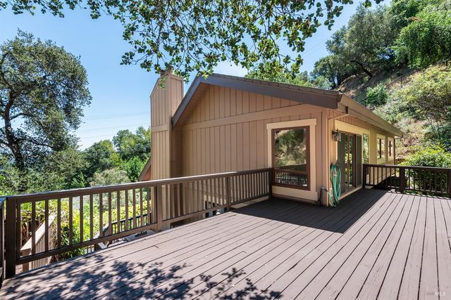 50 Palomino Cir, Novato, CA 94947