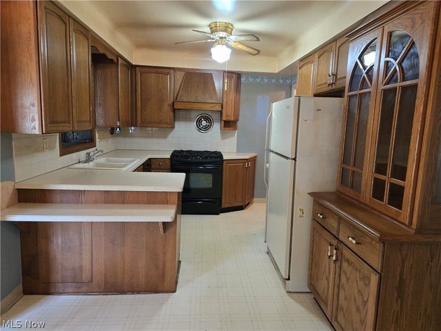 9187 Wallings Road, North Royalton, OH 44133