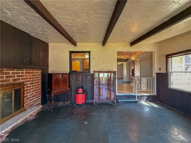9187 Wallings Road, North Royalton, OH 44133