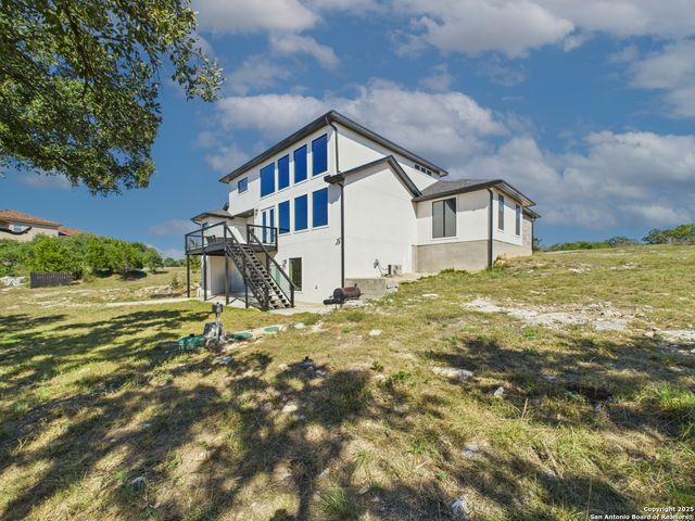 921 County Road 2801, Mico, TX 78056