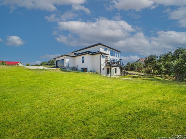 921 County Road 2801, Mico, TX 78056