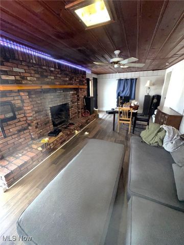 7010 Theota Avenue, Parma, OH 44129