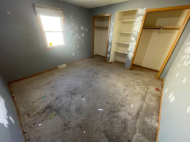 332 Maple Street, Crown Point, IN 46307