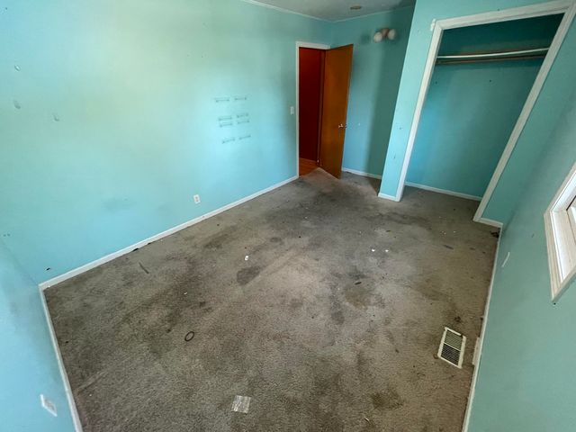 332 Maple Street, Crown Point, IN 46307