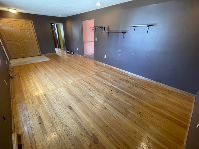 332 Maple Street, Crown Point, IN 46307