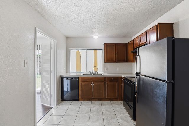 510 Dean Court, Duncanville, TX 75137