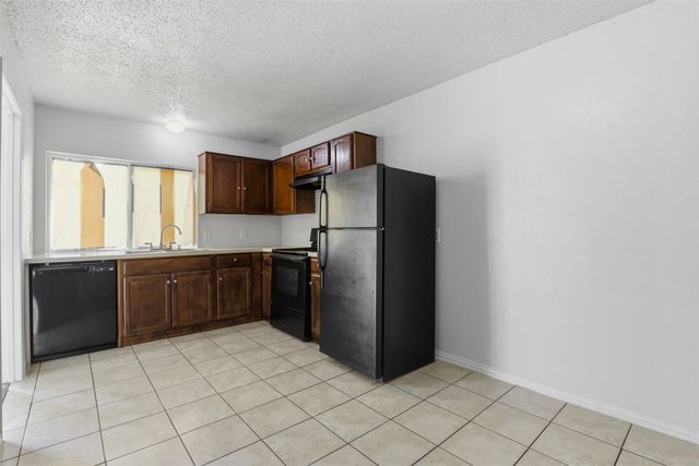 510 Dean Court, Duncanville, TX 75137