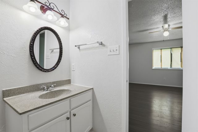 510 Dean Court, Duncanville, TX 75137