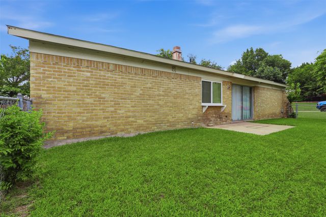 510 Dean Court, Duncanville, TX 75137
