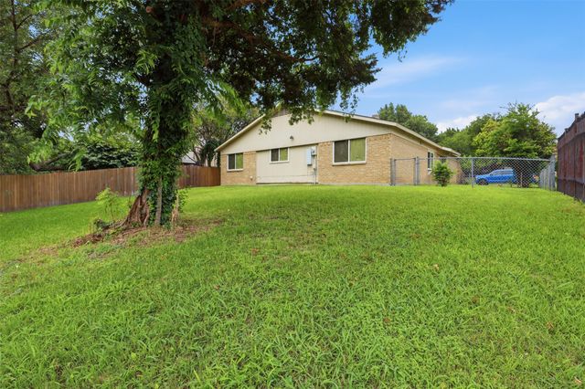 510 Dean Court, Duncanville, TX 75137