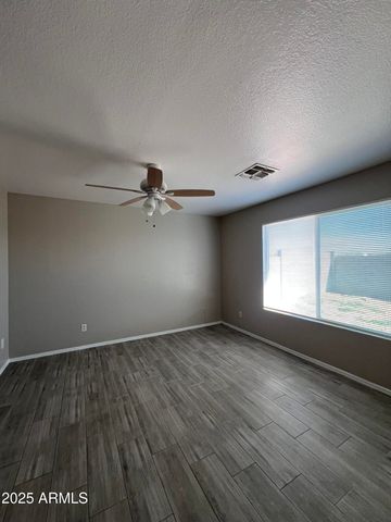 8631 N 112TH Avenue, Peoria, AZ 85345