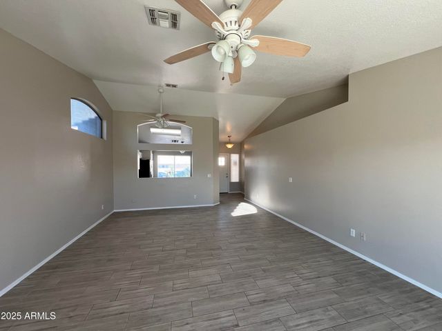 8631 N 112TH Avenue, Peoria, AZ 85345