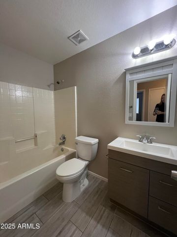 8631 N 112TH Avenue, Peoria, AZ 85345