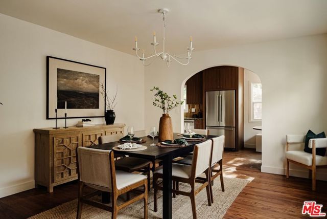 3042 N Beachwood Drive, Los Angeles, CA 90068