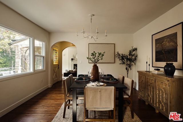 3042 N Beachwood Drive, Los Angeles, CA 90068