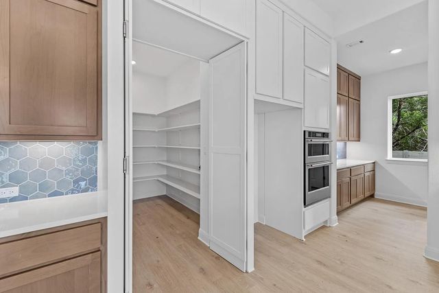 2117 Crimson Sunset DR, Georgetown, TX 78628