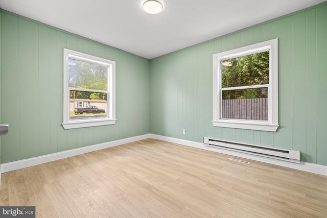 302 PINE WAY, Salisbury, MD 21804
