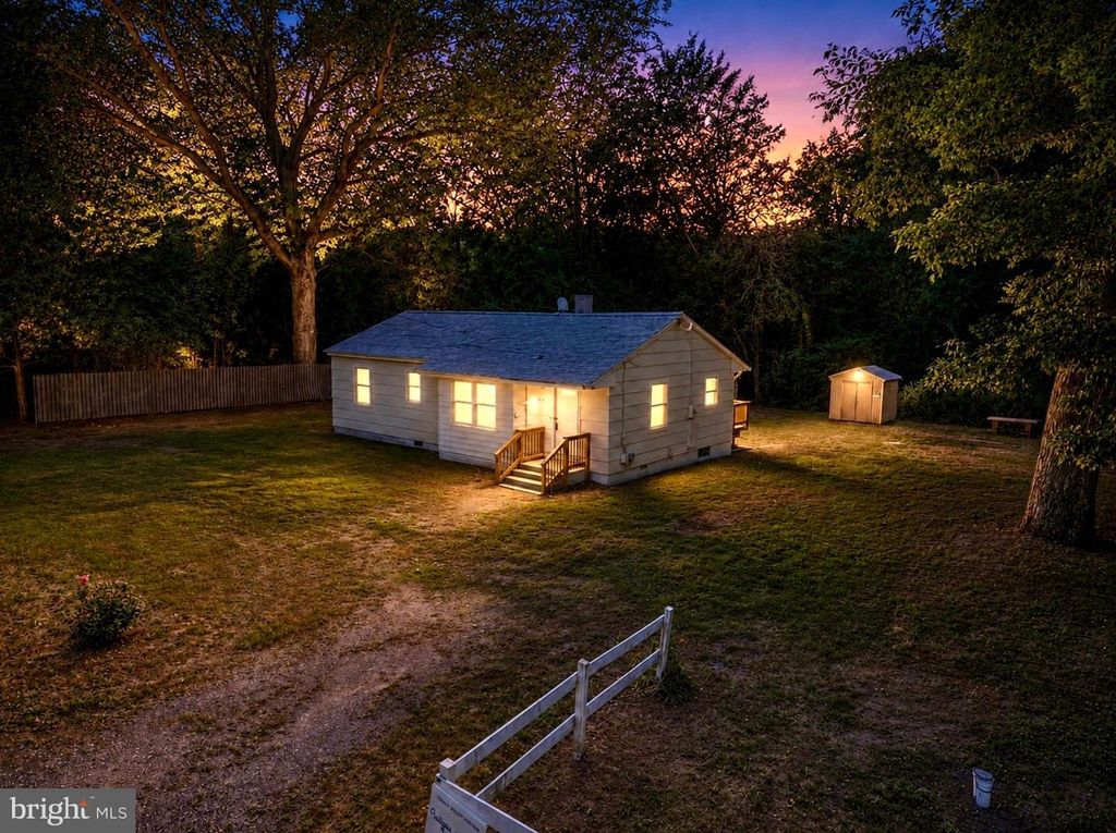 302 PINE WAY, Salisbury, MD 21804
