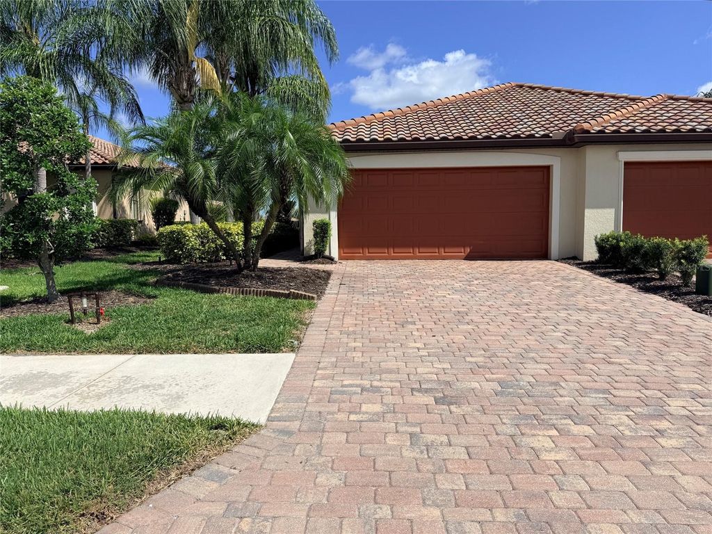 6623 CANDLESTICK DRIVE, Bradenton, FL 34212