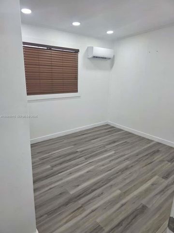 23 Miami Gardens Road 3, West Park, FL 33023