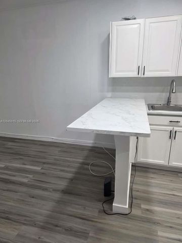 23 Miami Gardens Road 3, West Park, FL 33023
